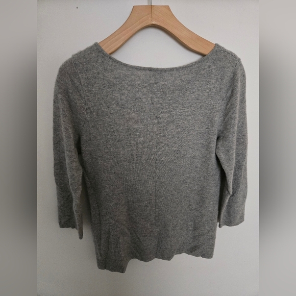 Talbots 100% Cashmere grey 3/4 sleeve boat neck sweater | size small - Picture 4 of 5